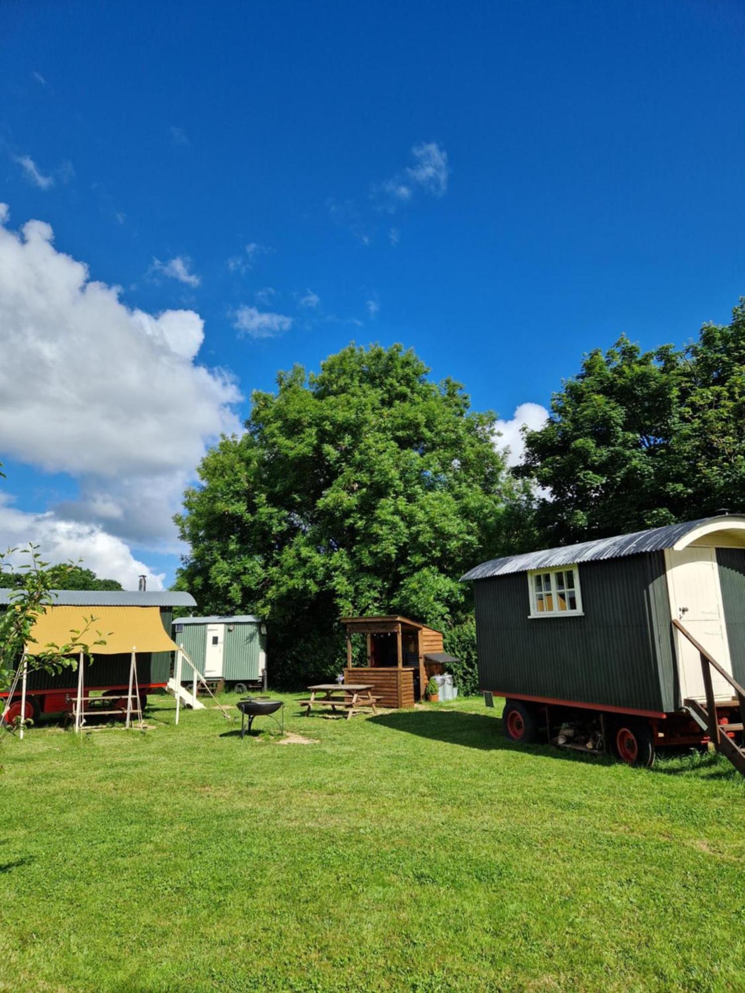 The Delkin Shepherds Huts 캐슬쿰 외부 사진